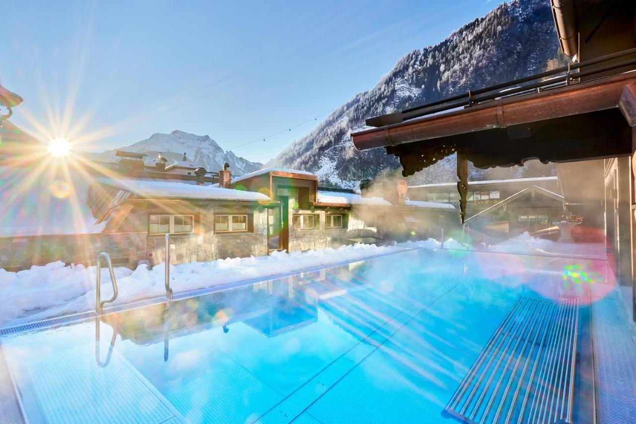 Hotel Neue Post Mayrhofen Exterior foto